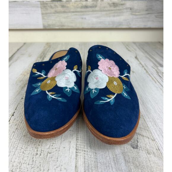 Soludos by Anthropologie Women’s 8.5 Blue Suede Floral Embroidered Slip-On Flats - Picture 3 of 8